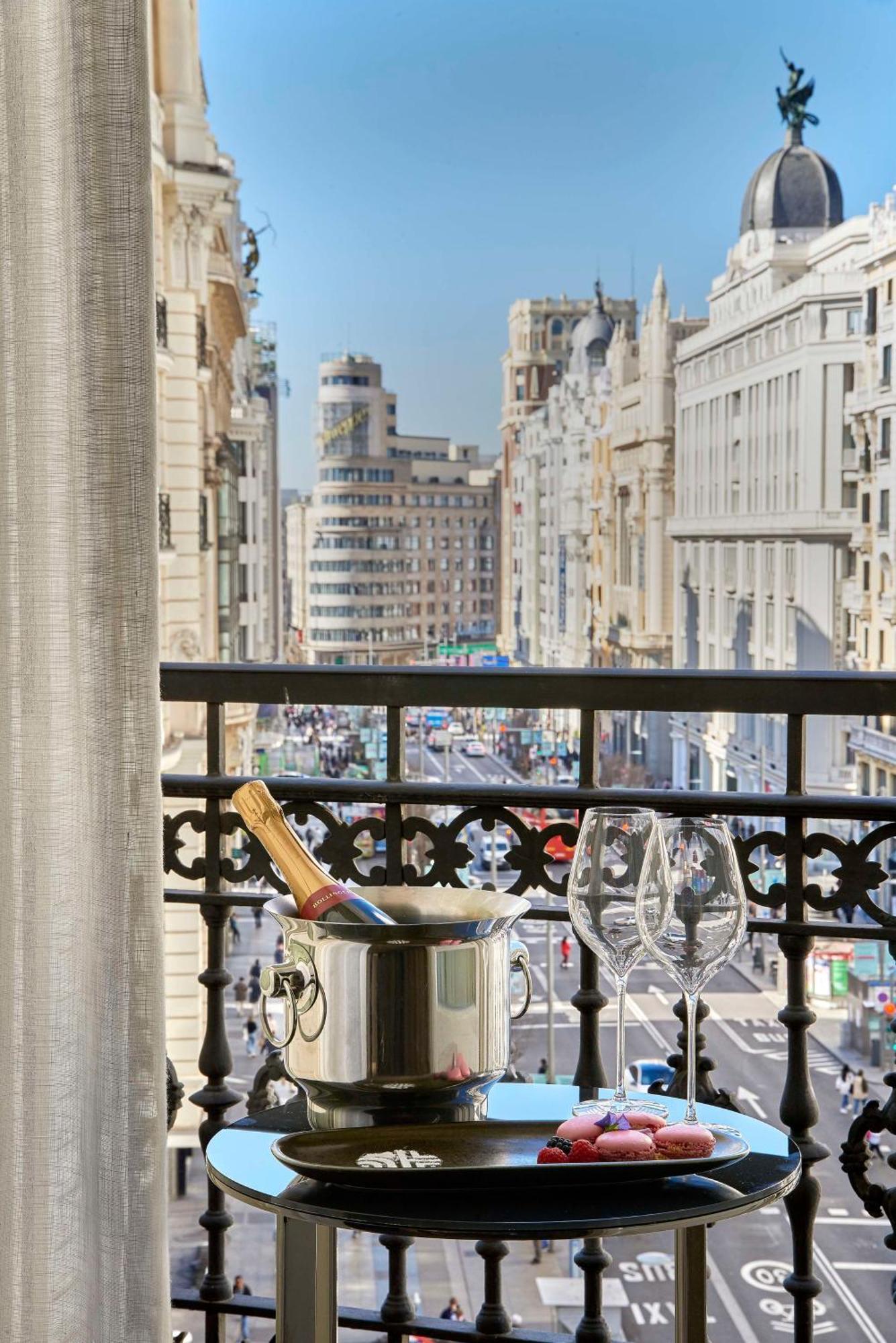 Готель Nh Collection Madrid Gran Via Екстер'єр фото